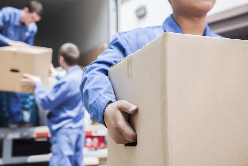 Professional packing and unpacking support for a move in Earls Court