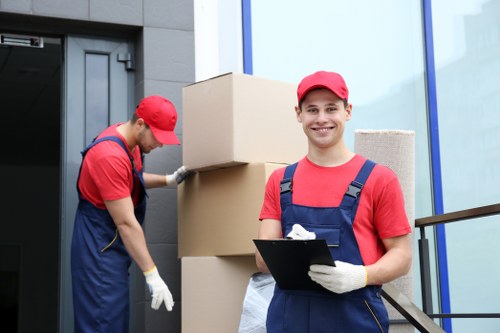 Student removals service in Earls Court for local flat and room moves
