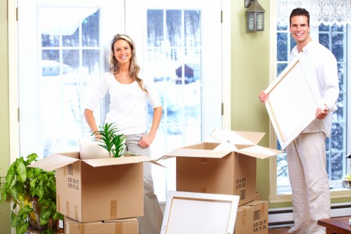 Local moving vehicle for Earls Court flats and homes